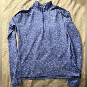 Nike women’s running top size XS EUC. pullover 1/2 zip